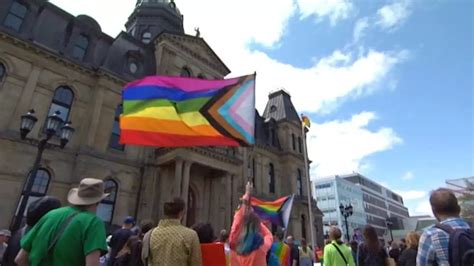 nb gay school act|Policy 713: LGBT school policy change causes。